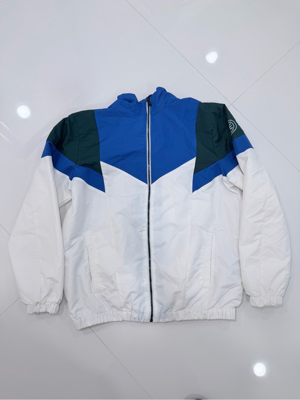 Perry Ellis White Windbreaker with Blue & Dark Green Panels